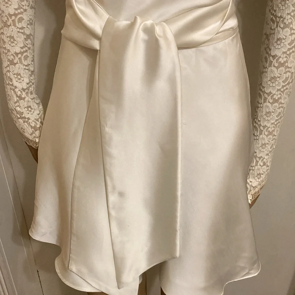 Zara Bride Dress - Picture 2 of 11